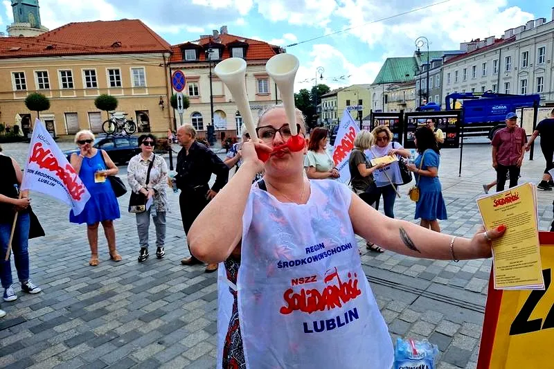 Czy pracownicy DPS dostaną podwyżki — co warto wiedzieć