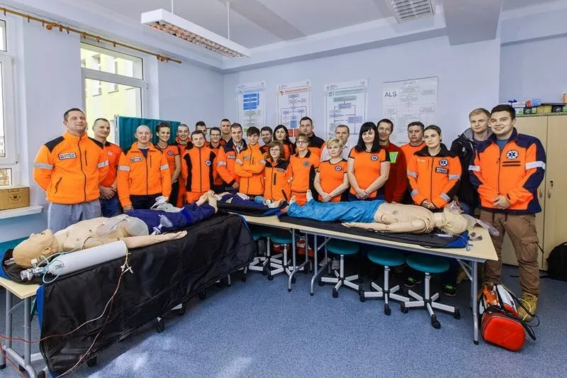 Czy szkoła zawodowa liczy się do stażu pracy? Zasady i wyjątki