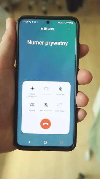 Umowa o pracę i komunikacja