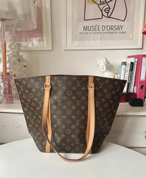 Wynagrodzenie pracowników Louis Vuitton